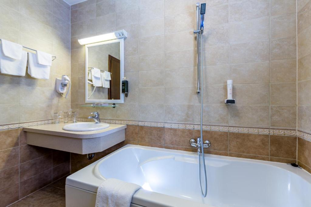 Koupelna v ubytování Hotel Bitoraj Fužine