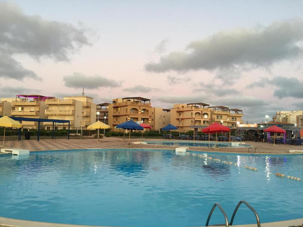 Bazén v ubytování Badr Deluxe Apartments - Families Only nebo v jeho okolí
