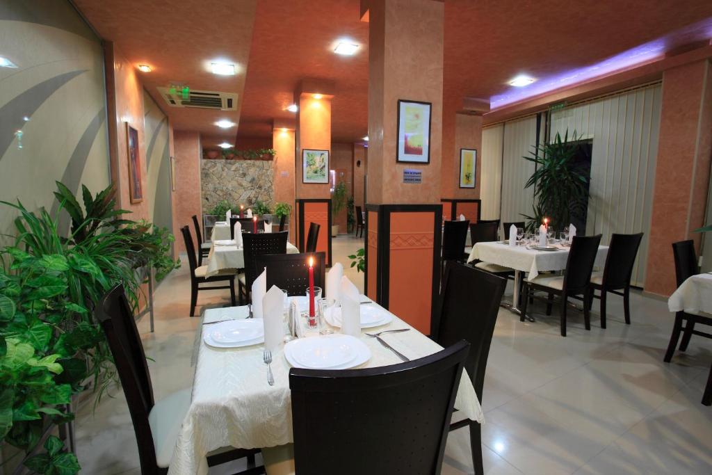 Restaurace v ubytování Boutique Suites Rainbow 4