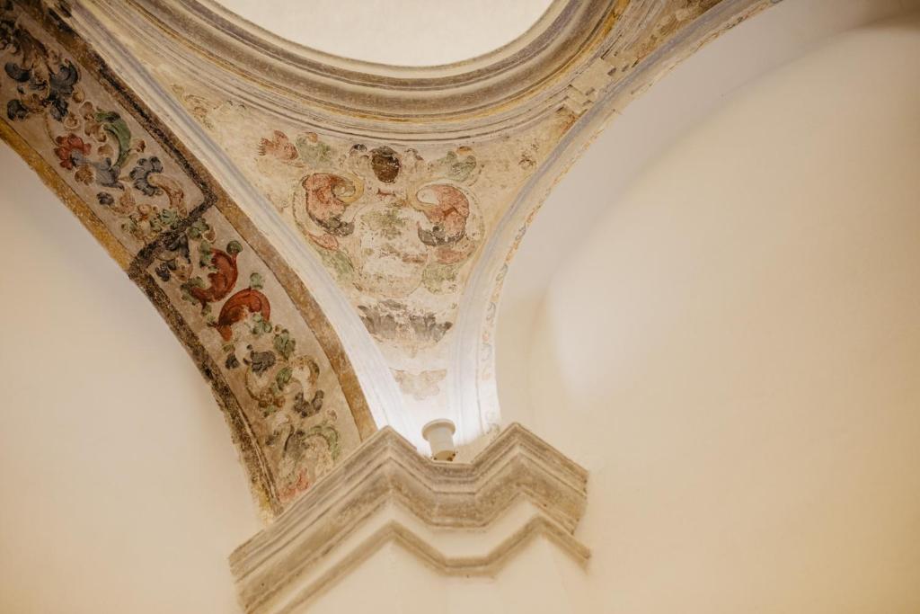 La Ermita Suites - Único Hotel Monumento de Córdoba - Resim 34