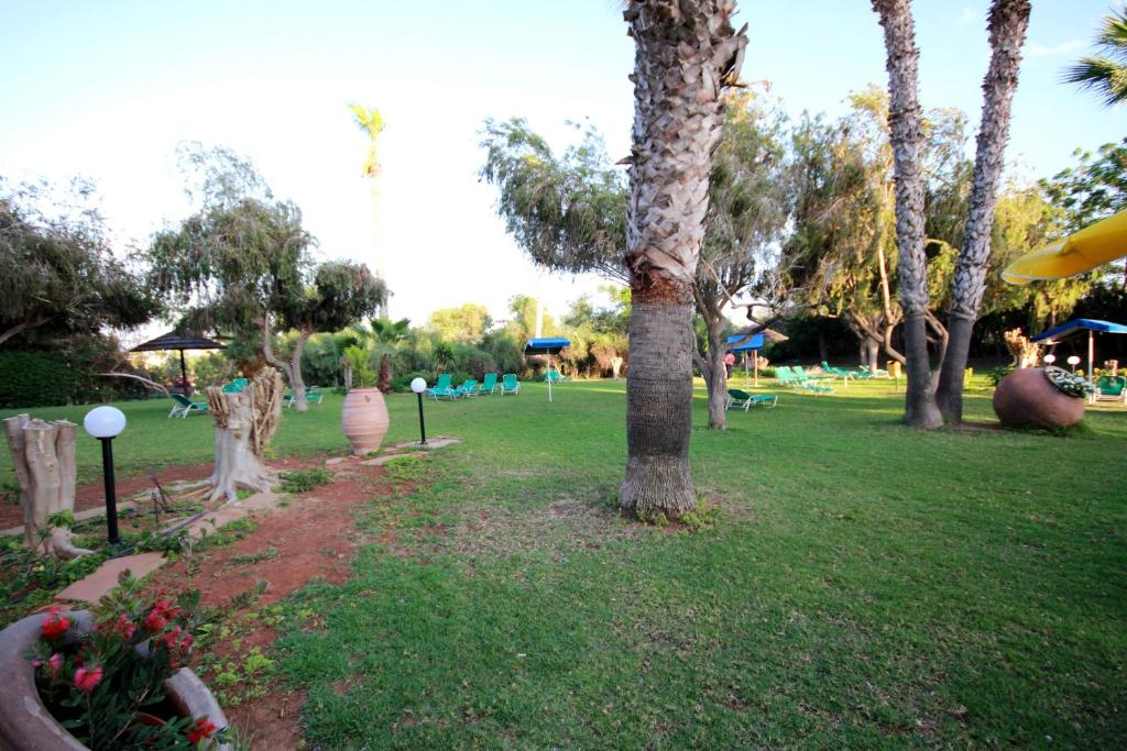Zahrada ubytování Papouis Protaras Hotel
