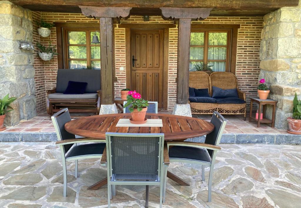 Caserío Sautu Goikoa en Orozko