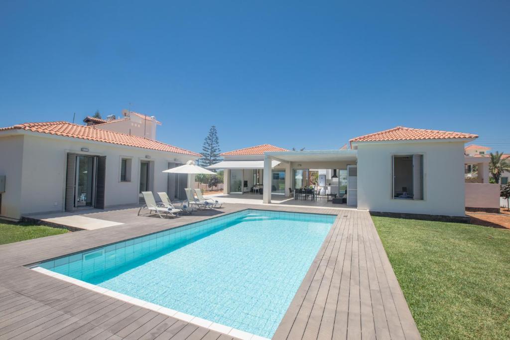 Piscina a Leda Villa o a prop