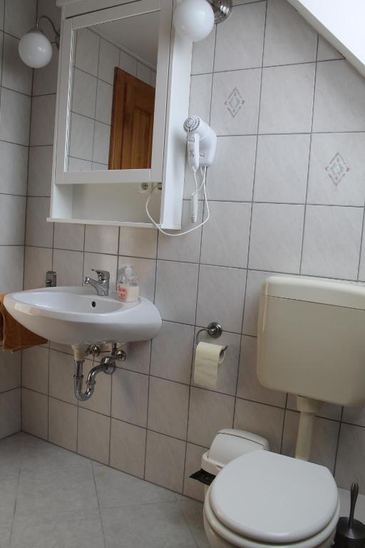 Koupelna v ubytování Erzsébet Vendégház