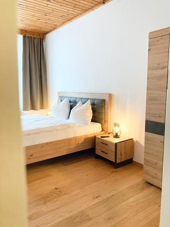 Posteľ alebo postele v izbe v ubytovaní APARTMENTS zum Wohlfühlen MARIAZELL