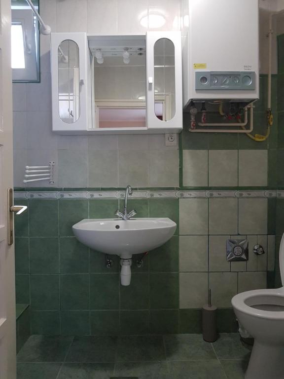 A bathroom at Marie Apartment MEGÚJULT - RENEWED