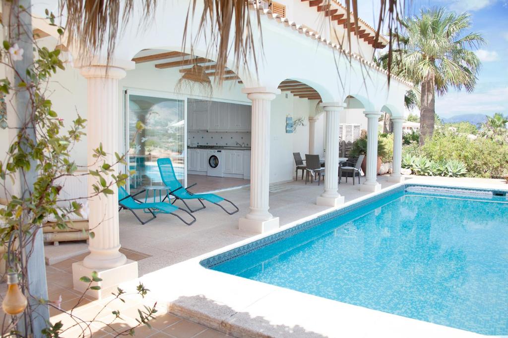 Villa Las Palmeras with private pool and garden, Altea ...