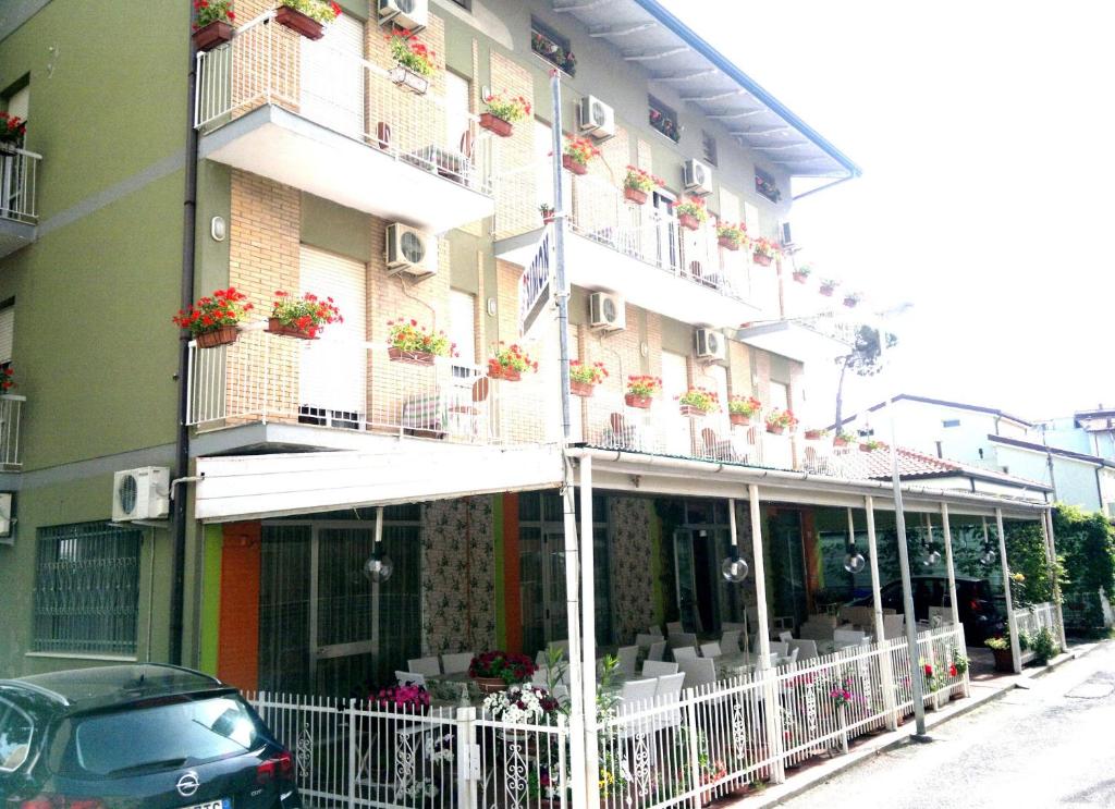 Budova, kde se hotel nachází