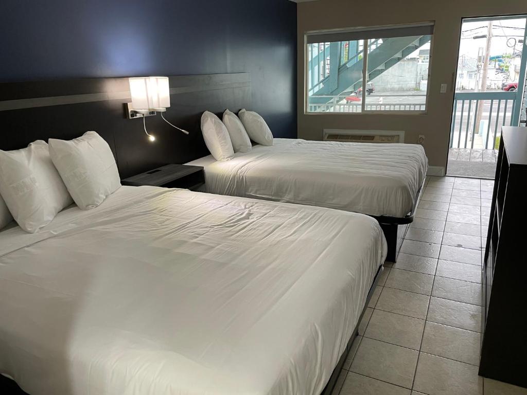 Seaside Sands Inn - 