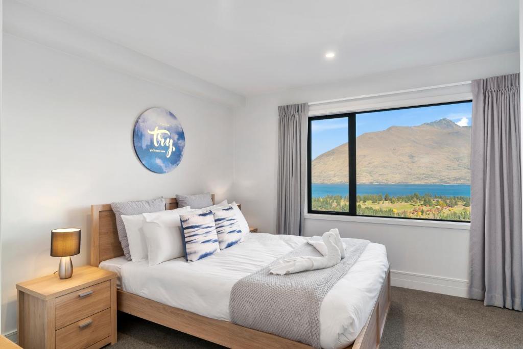 Alpine Loft with Jaw-dropping View! - Resim 2