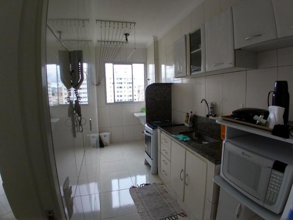  Apartamento Temporada/ 2 quartos / Confortável/ Itaparica/Vila Velha / ES spaçoso Wifi - Ar- Cozinha - Estacionamento