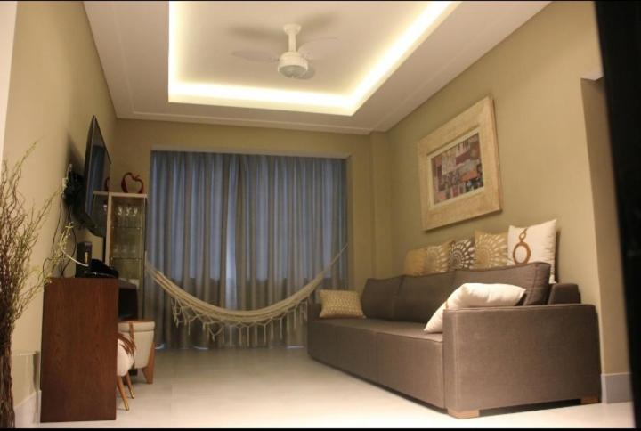  LINDO apartamento reformado 2 min da praia de Copa