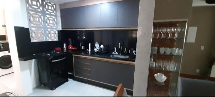  LINDO apartamento reformado 2 min da praia de Copa