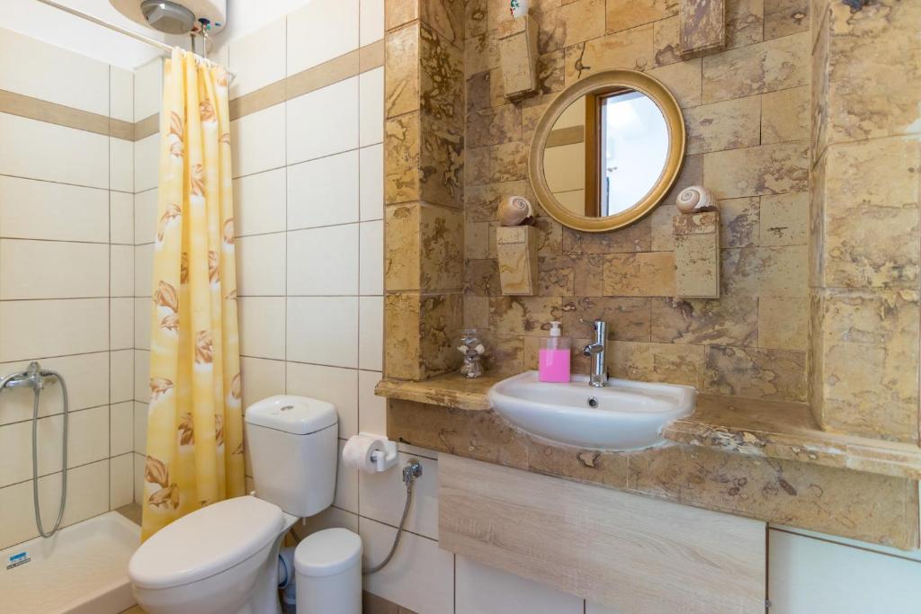 Koupelna v ubytování Lena Studios