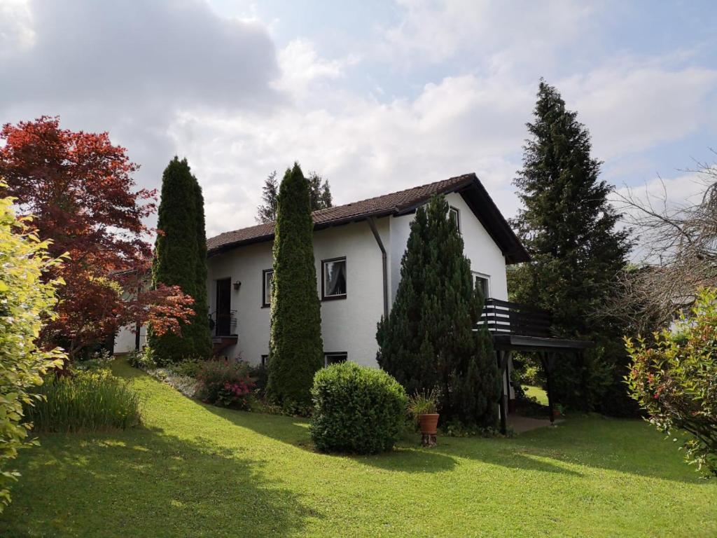 Gallery image of Sonniges Haus-Wohnung mit Garten im Oberallgäu in Durach
