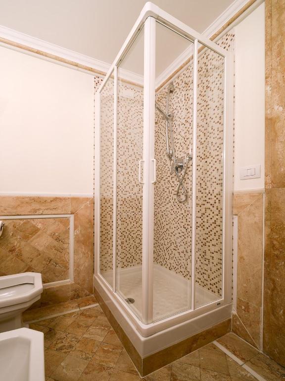 Łazienka w obiekcie Polinari Rooms San Pietro Roma