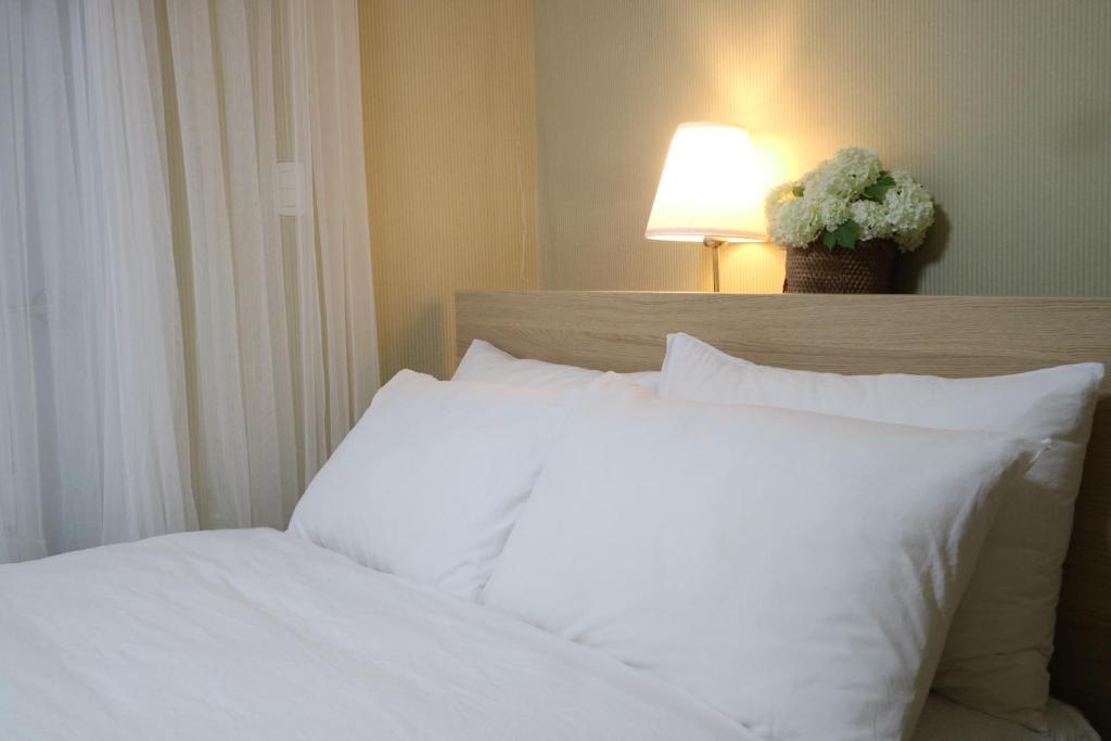 Incheon Airport Mr Kim Guest House - テラス付きファミリールーム