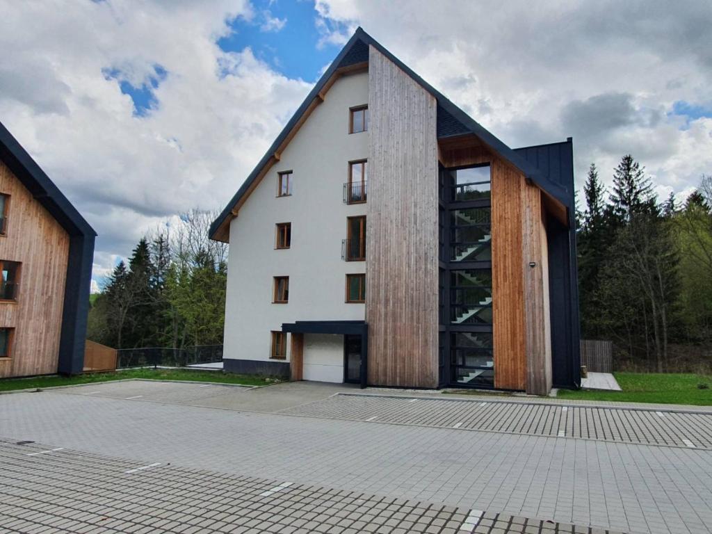 Budova, kde se apartmán nachází