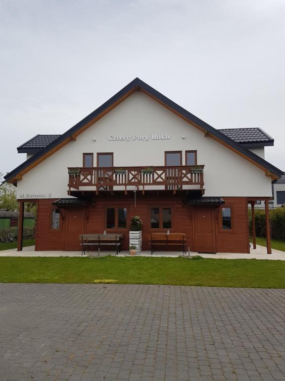 Budova, kde se chata nachází