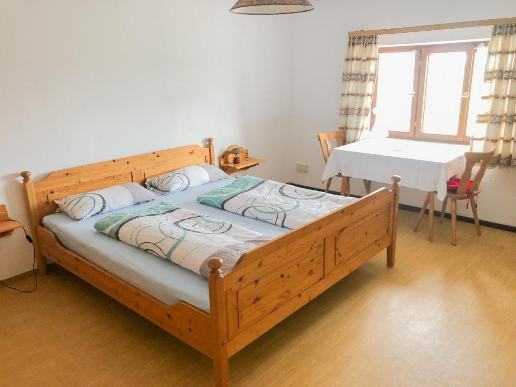 Postel nebo postele na pokoji v ubytování Bauernhaus Dhillon