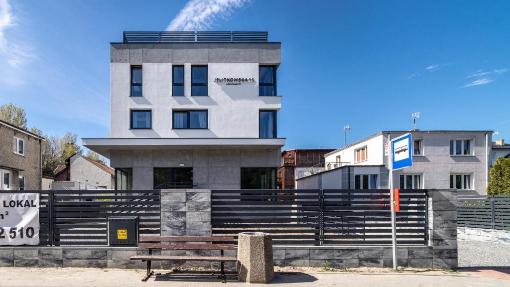 Budova, v ktorej sa apartmán nachádza