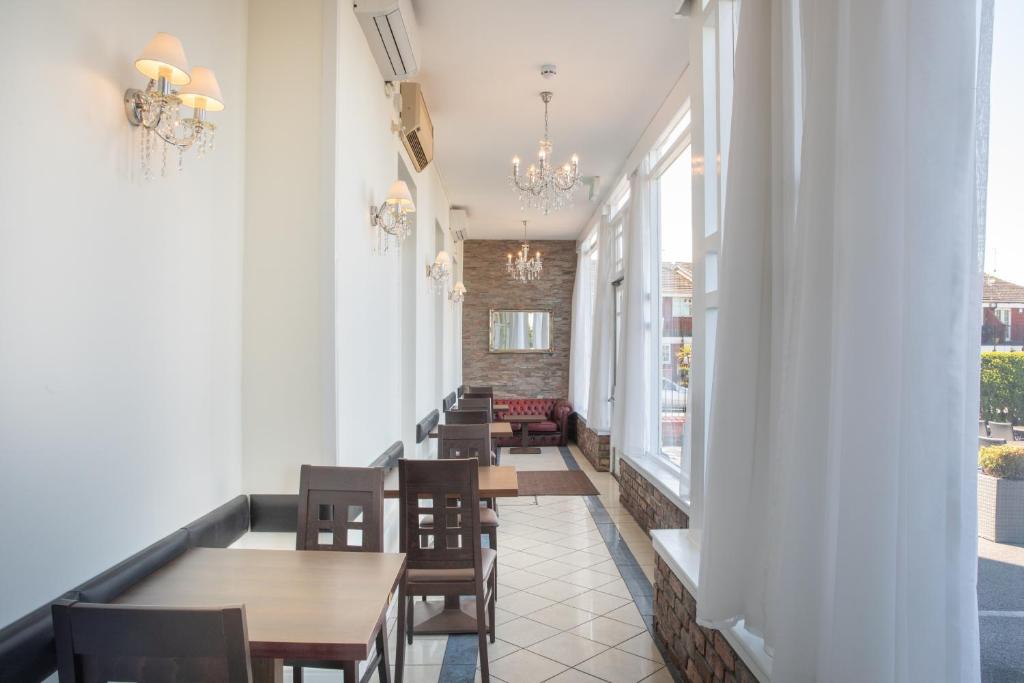 The Royal Hotel - Resim 41