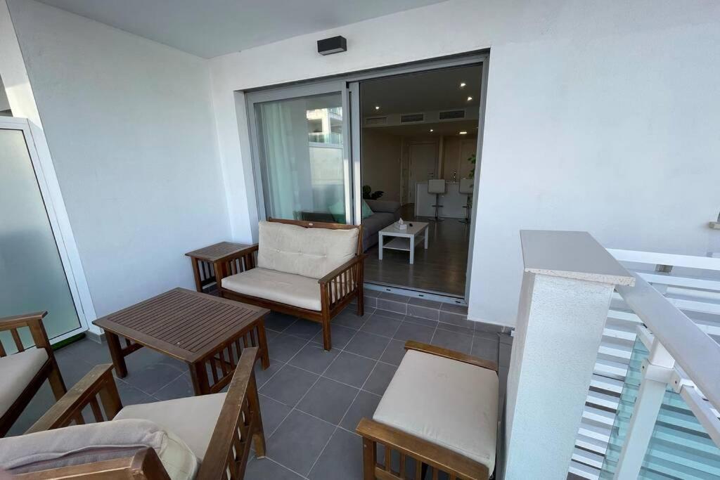 Posezení v ubytování Amazing Duna Beach Seafront Apartament