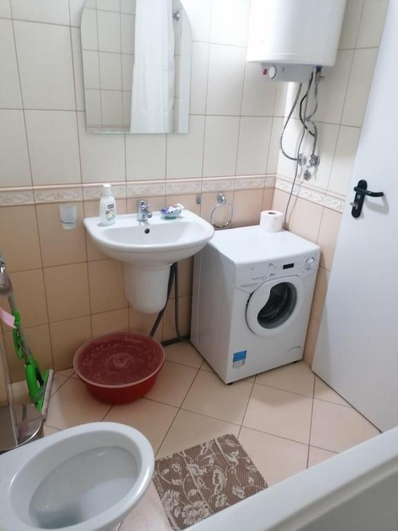 A bathroom at EM Kristal Beach Nesebar