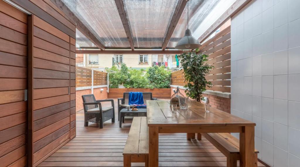 3-floor House - Triplex Pl España 1098, Barcelona – Updated ...