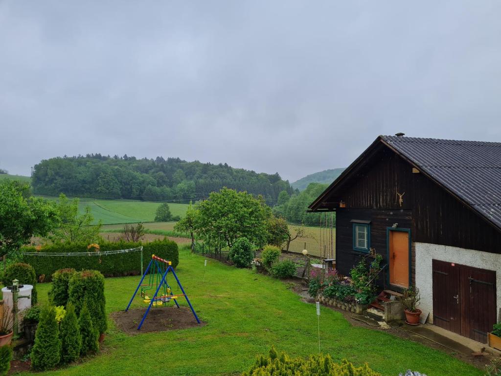 Zahrada ubytování DAHOAM by Fam. FRANZ