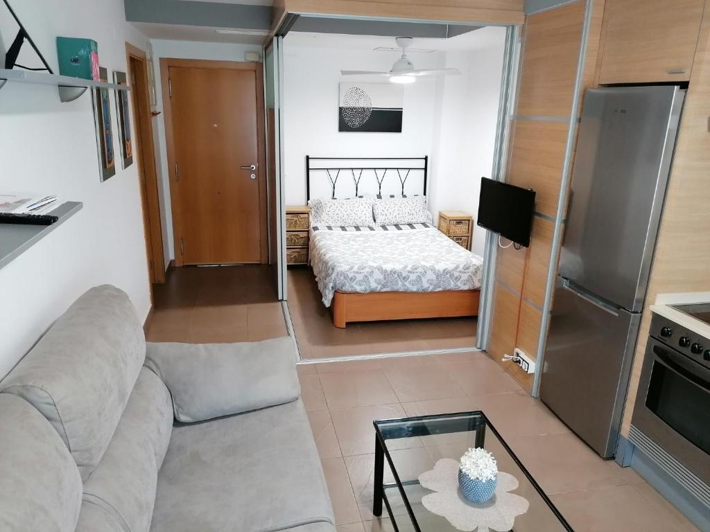 Estudio con patio en Daimus niños y mascotas consultar - Apartment