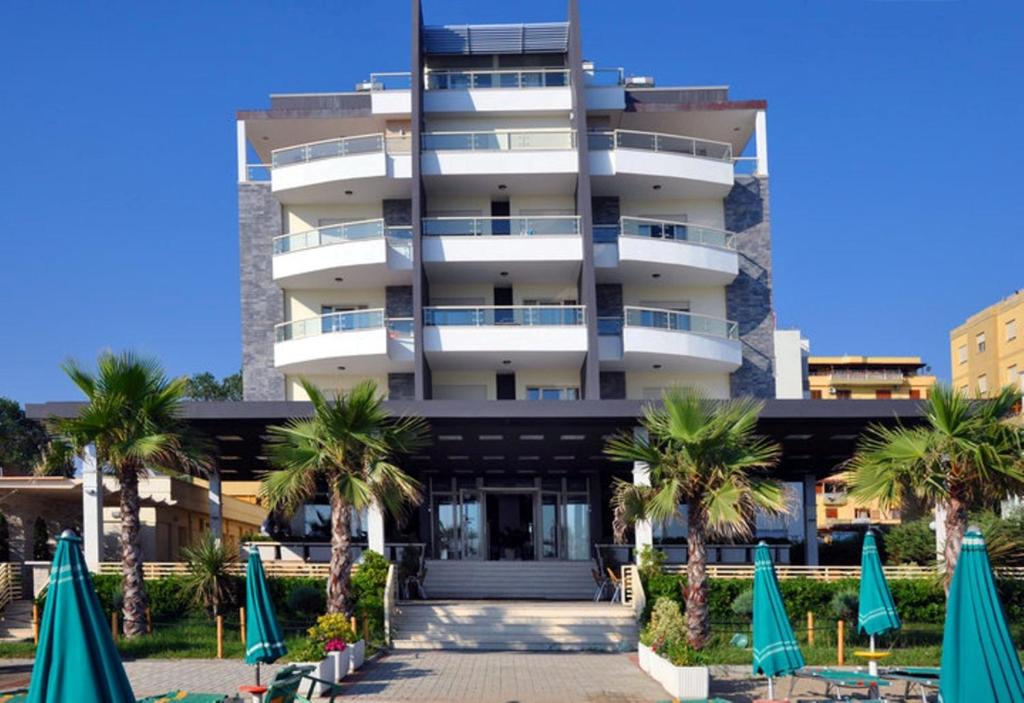 Budova, kde se hotel nachází