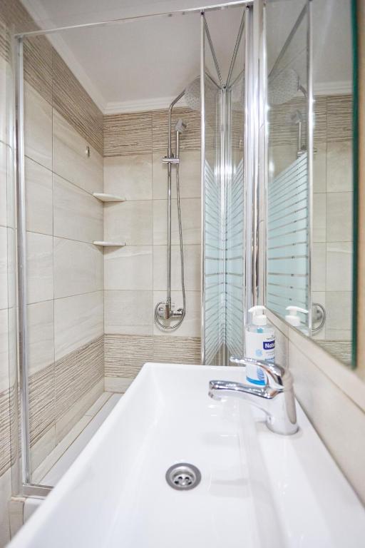 Amalia City Rooms - 6