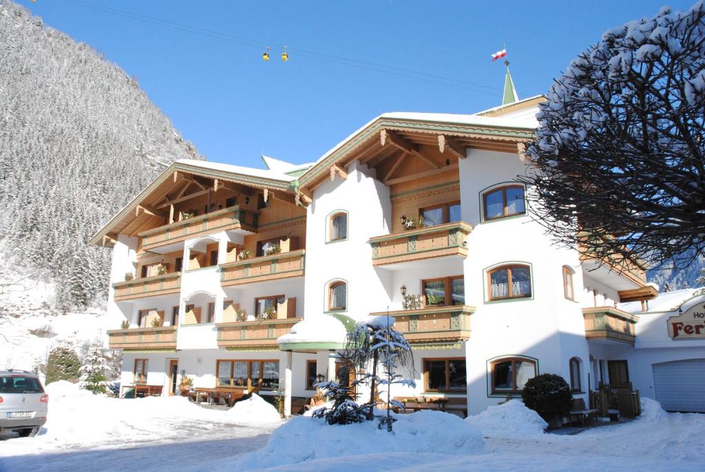 Imagen de la galería de Hotel Garni Ferienhof, en Mayrhofen
