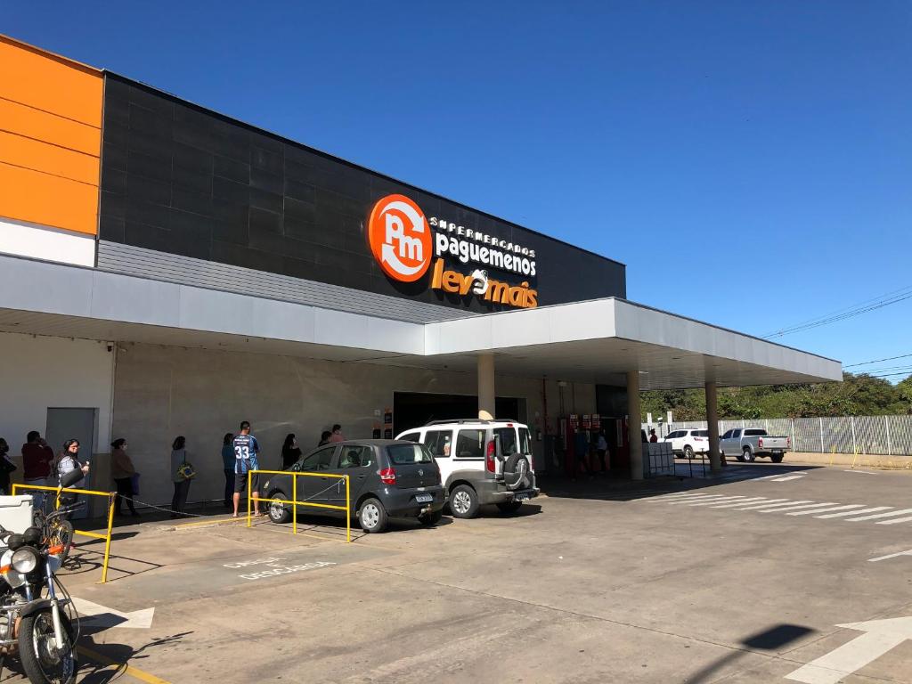  Apartamento Grande - Privado - 3 quartos com 1 suíte