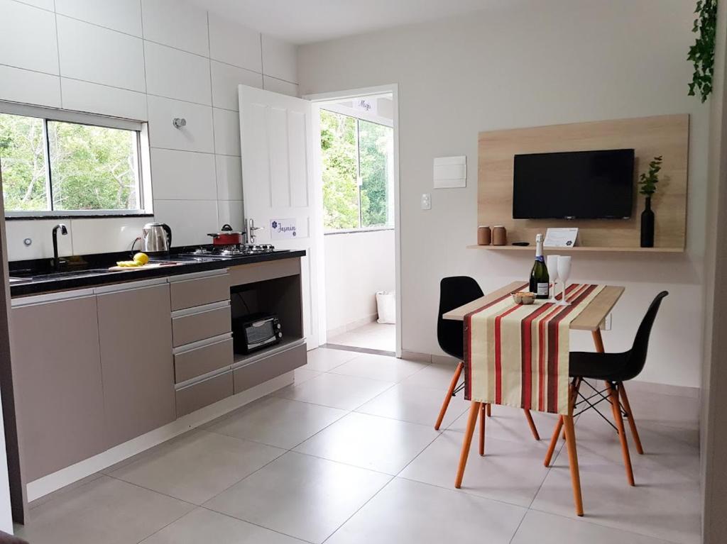 Studio Jasmim - 130m metros da praia novo!