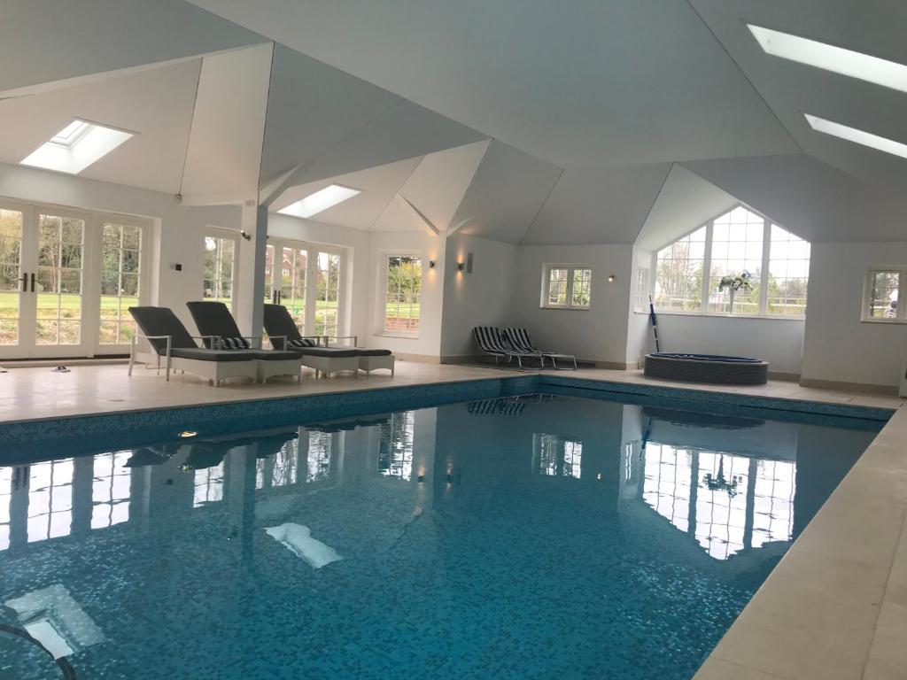 Piscina en o cerca de The Annexe, Annables Lane, Harpenden