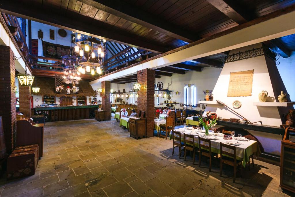 Restaurace v ubytování Hanul Ancutei