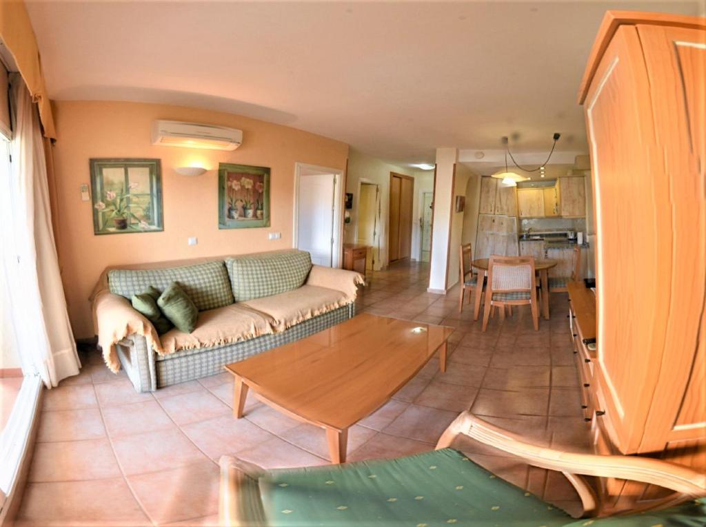 A seating area at Benal Beach Holidays