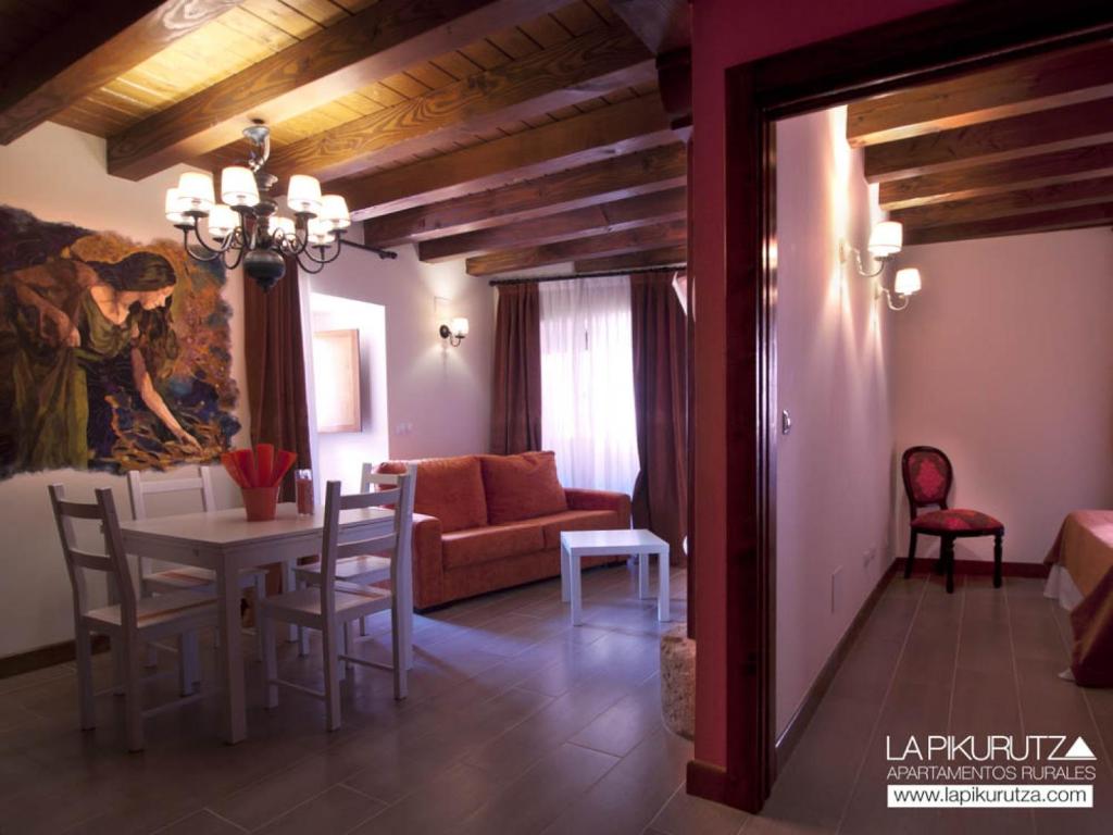 Apartamentos Rurales La Pikurutza - imagen 3