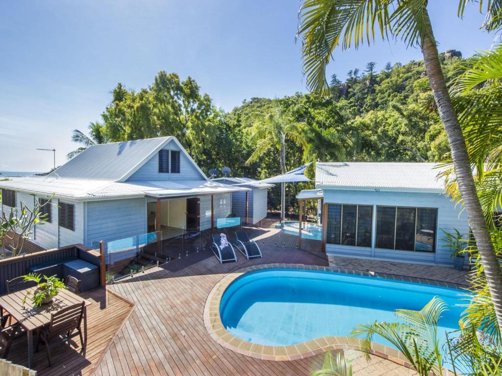 Фото On the Beach