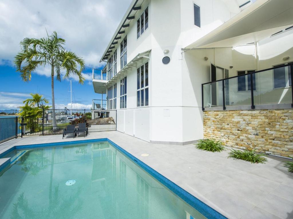 Waters Edge Townhouse 2 - Квартира с тремя спальнями