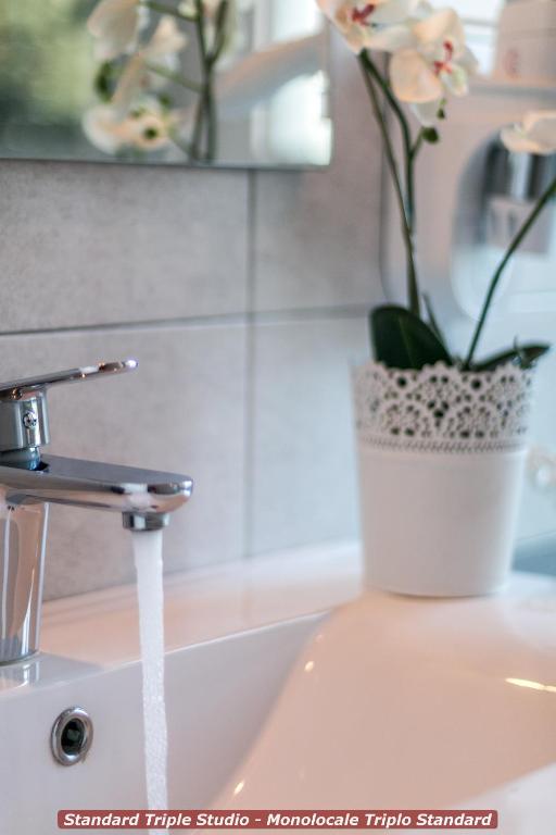 4 Star Bologna Train Station - Self Check-In - Resim 45