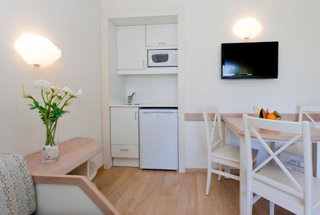 Insotel Cala Mandia Resort - 