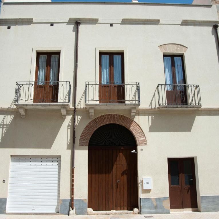 Booking.com: Appartamento Cortile Bassi 185 , Trapani, Italia - 117 Giudizi  degli ospiti . Prenota ora il tuo hotel!