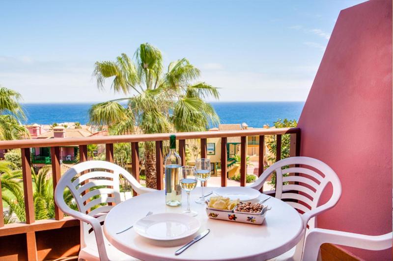 Apartamentos Oasis San Antonio - Appartement Met Uitzicht Op Zee