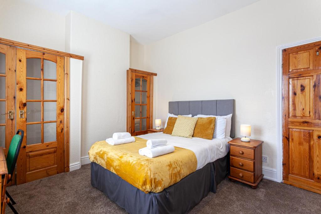 Spacious Comfortable 3Bed home - Great location