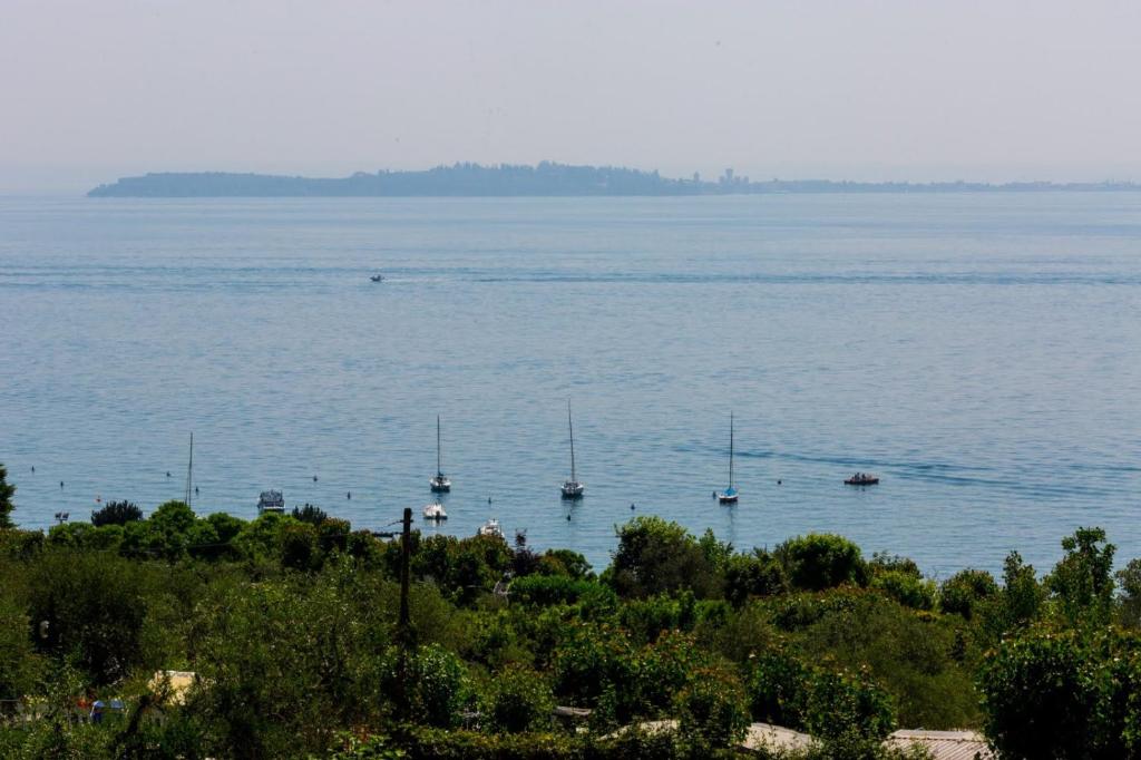Zdjęcie z galerii obiektu VILLA DANIELA w mieście Moniga