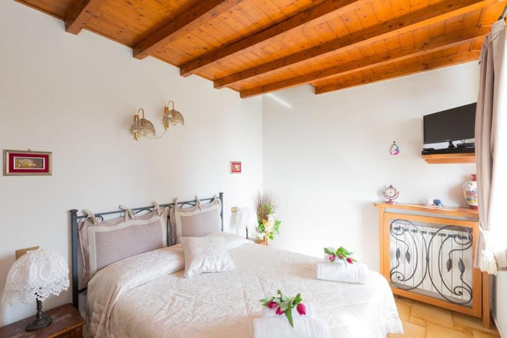Zdjęcie z galerii obiektu VILLA DANIELA w mieście Moniga
