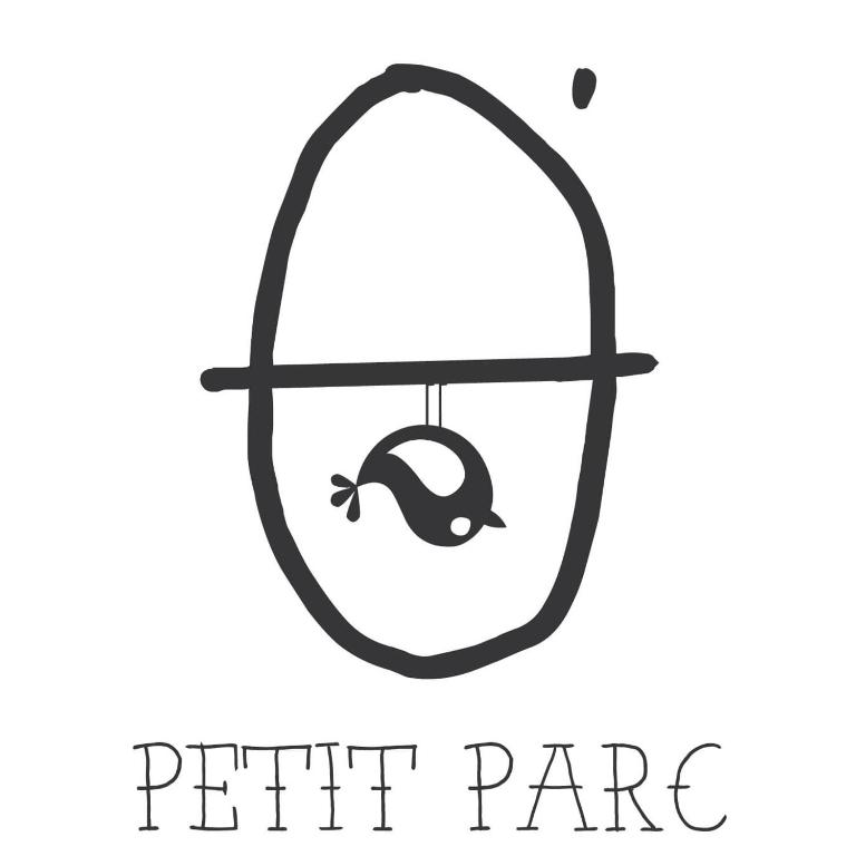 Certifikát, hodnocení, plakát nebo jiný dokument vystavený v ubytování Hôtel du Parc